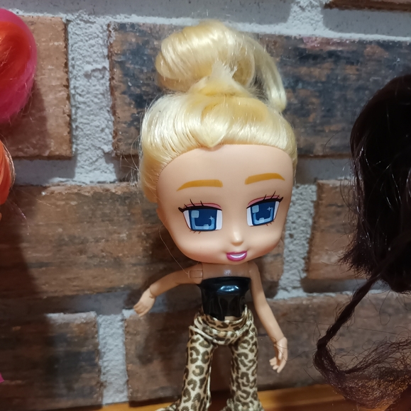 4 Boxy Girls Dolls Coco, Rowmi, Brooklyn an Hazel - Picture 12 of 16